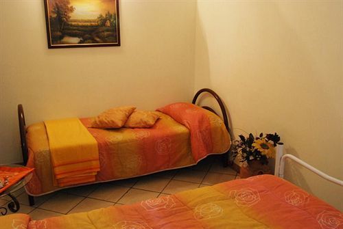 B&B Garibaldi Catania-Fontanarossai nemzetközi repülőtér Kültér fotó